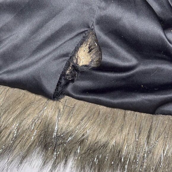 UNREAL FUR X NUULY Stardust Faux Fur Cropped Jacket Metallic Mob Wife Glam Coat - Picture 10 of 12